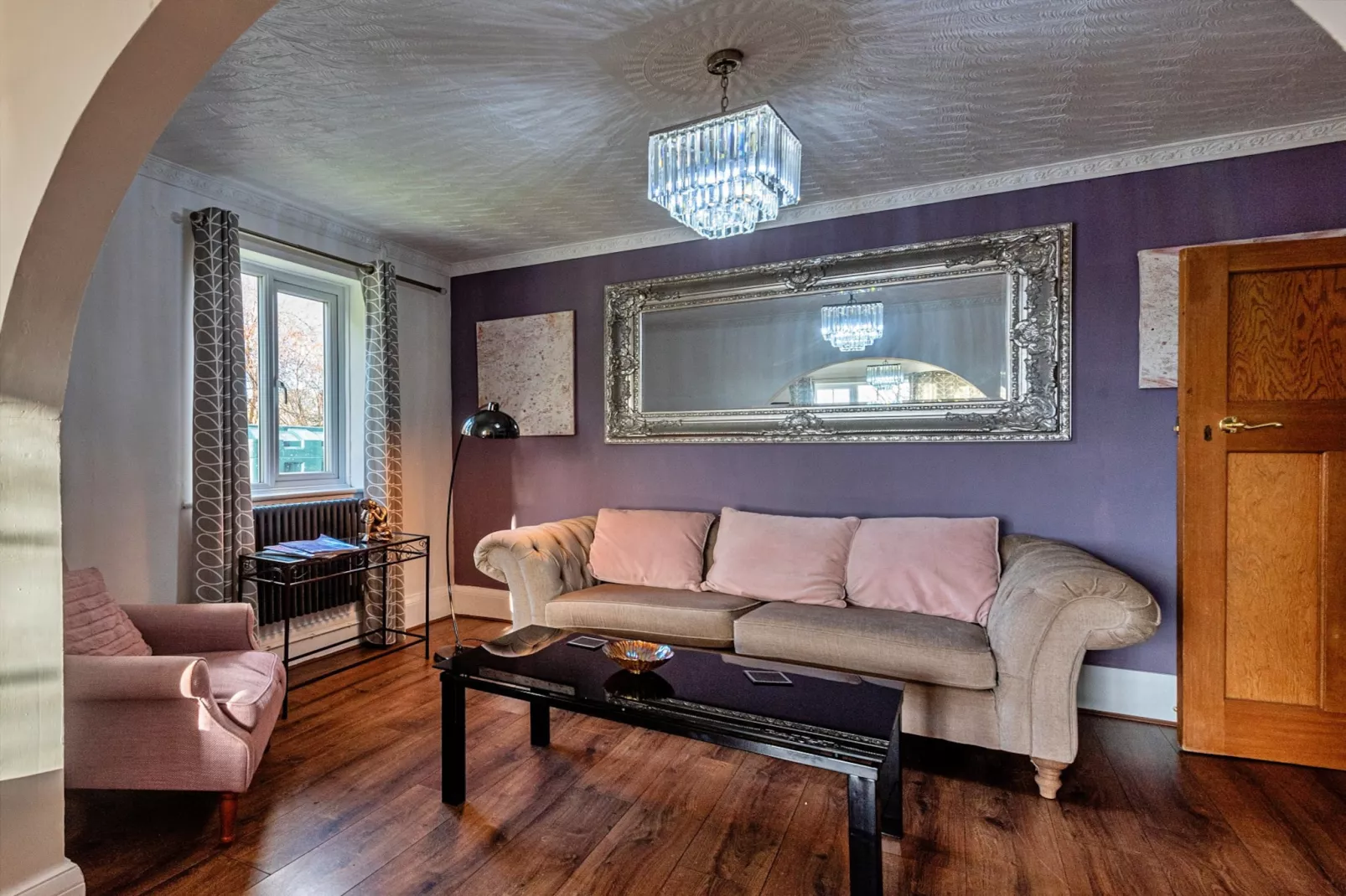 Ty Gwyn Hideaway-Living room