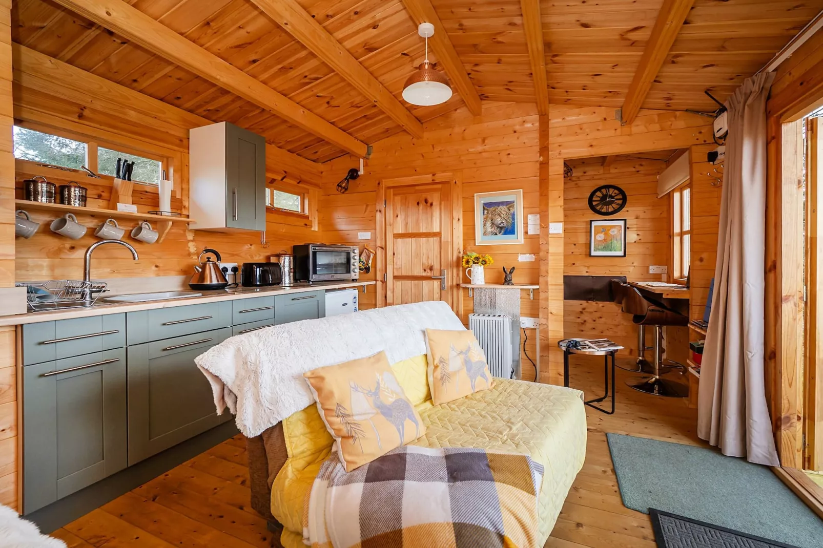 Pottles Retreat-Kitchen