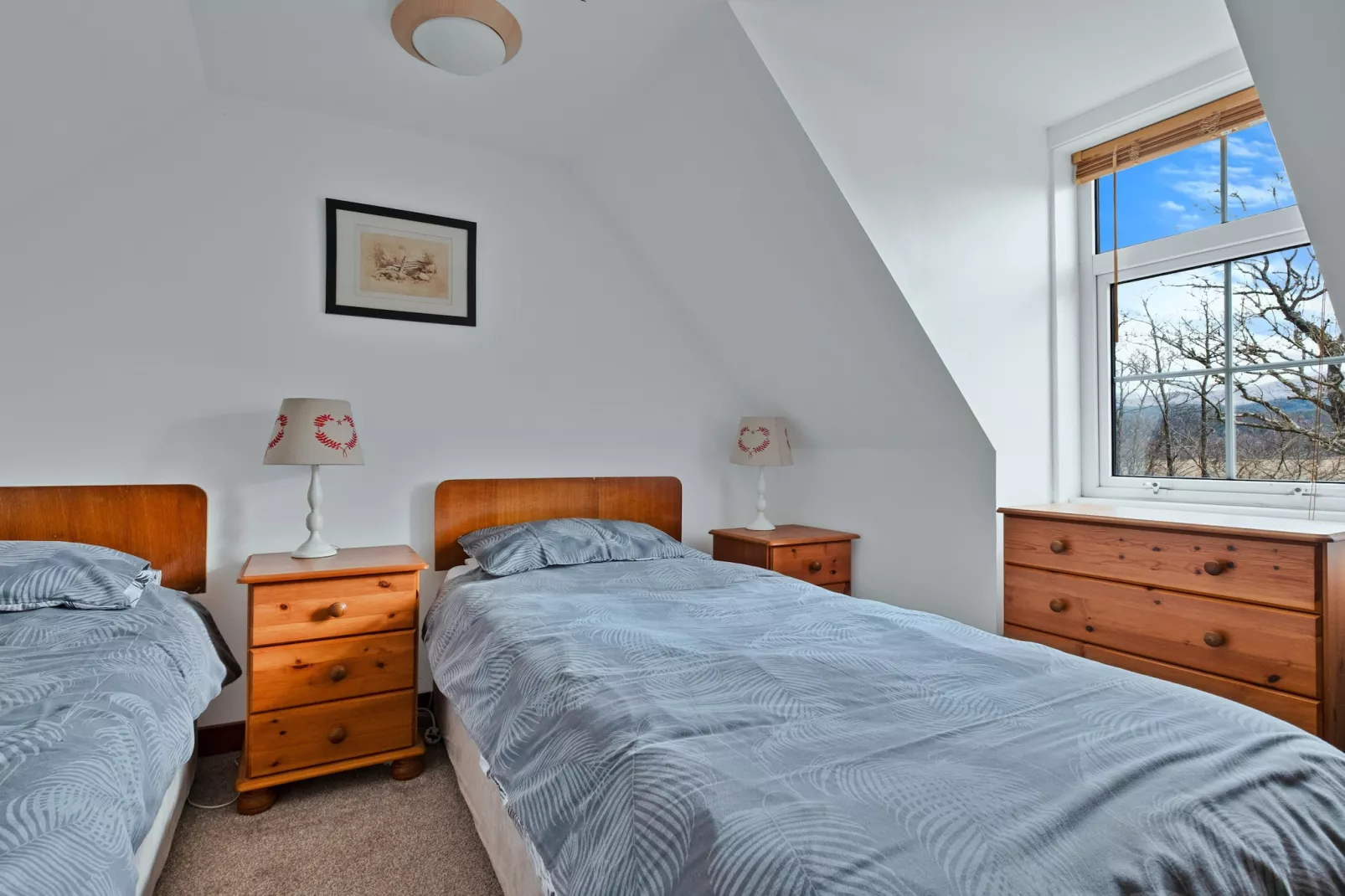 Lochead Cottage-Bedroom