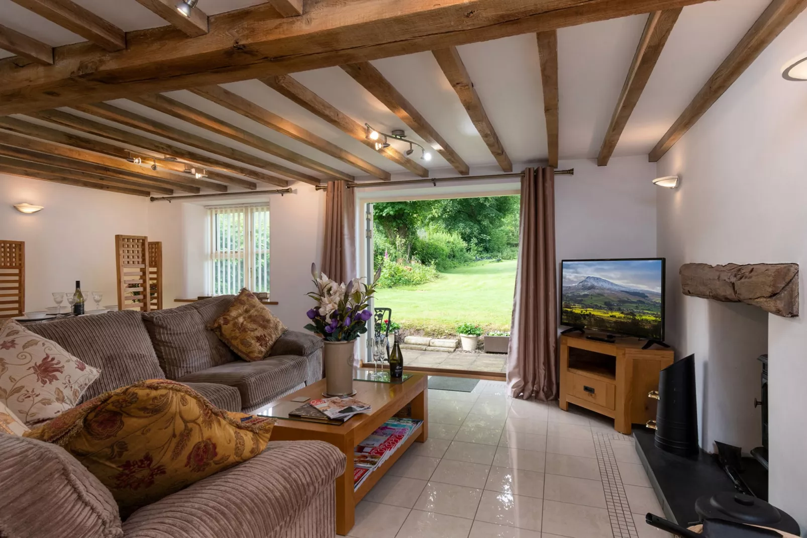 The Cottage-Living room