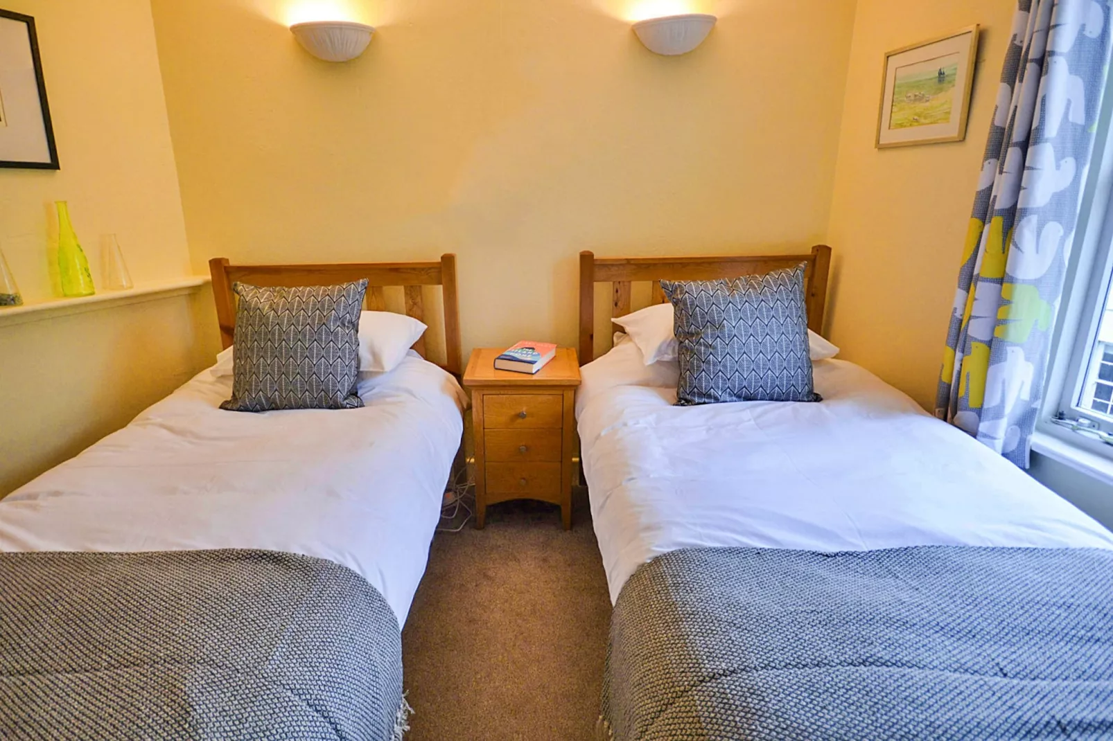 Penlee Narrows, Kingsand-Bedroom