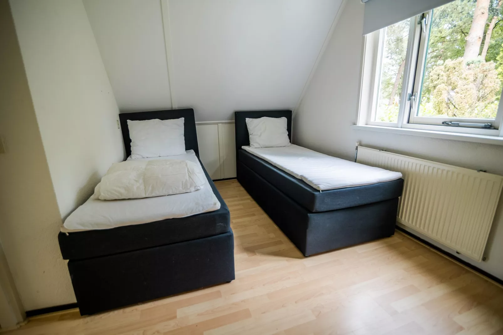4-persoons stenen bosvilla-Bedroom