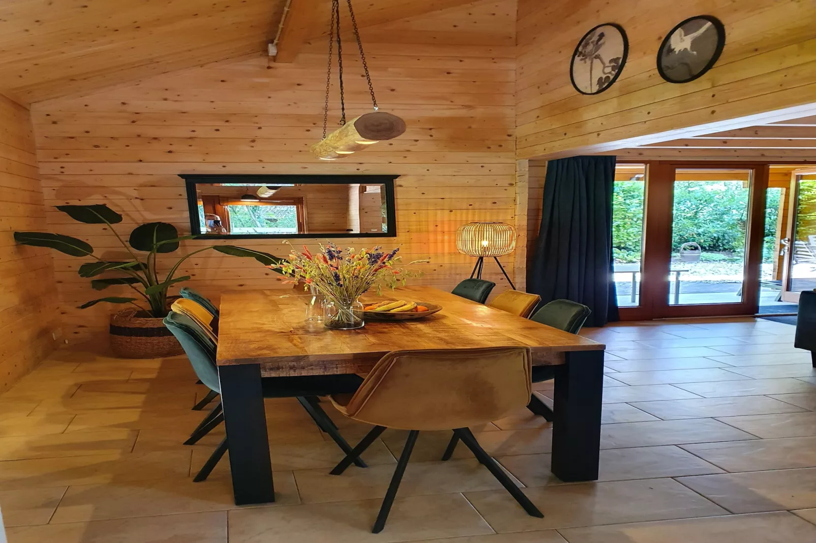 6-persoons luxe bosvilla Casa Madeira-Esszimmer