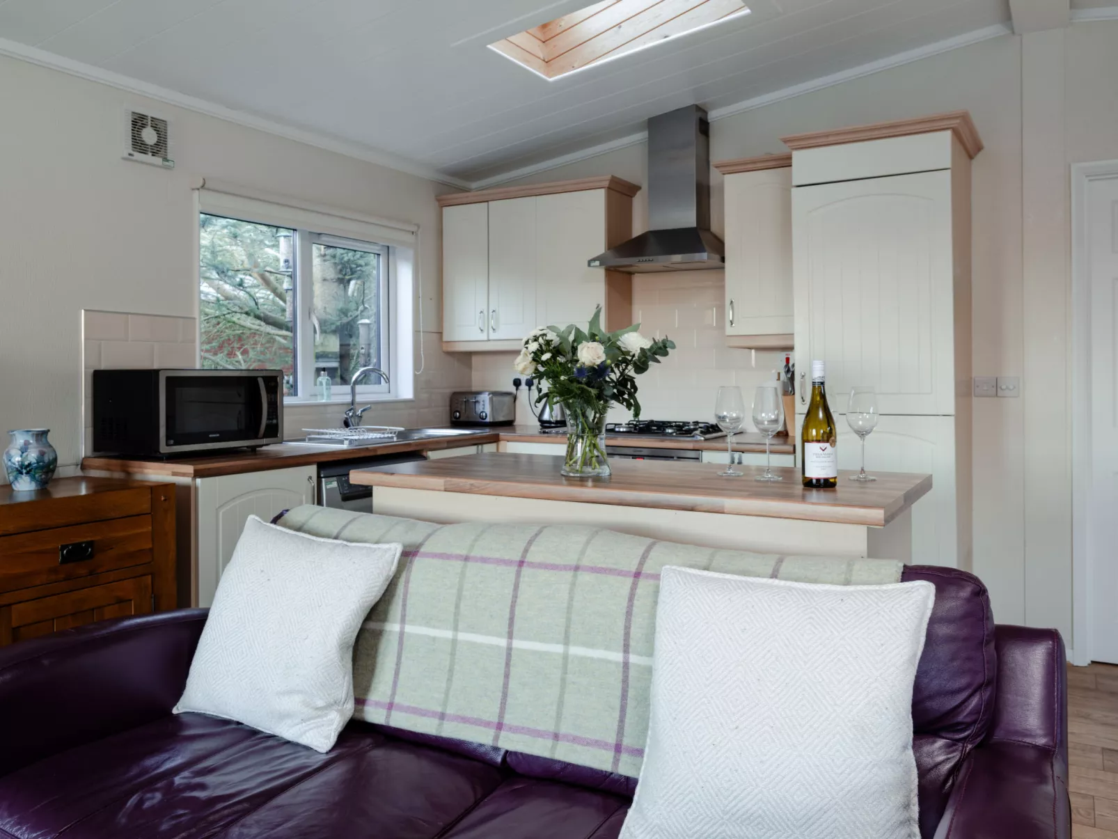 Sandpiper Lodge-Inside