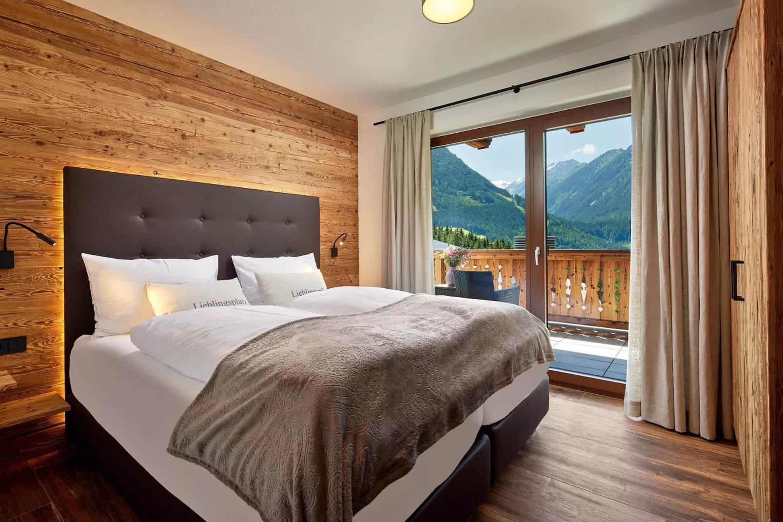 Nationalpark Chalet Gamsspitze-Bedroom