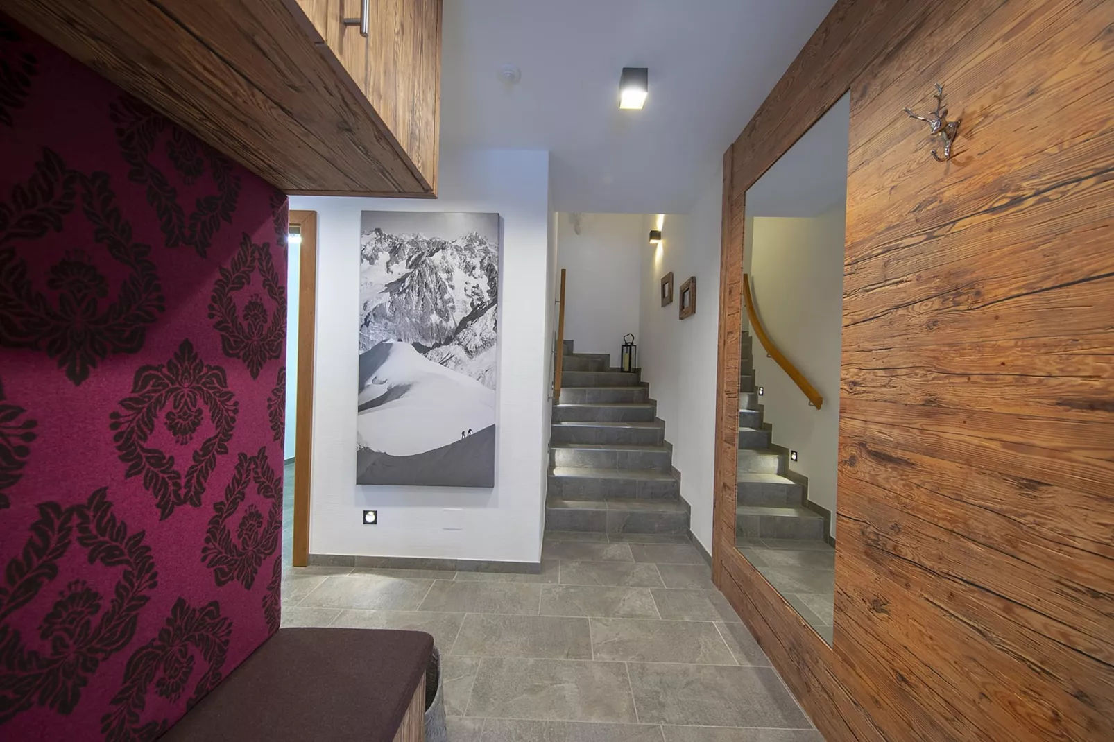 Nationalpark Chalet Rosenspitze-Reception hall