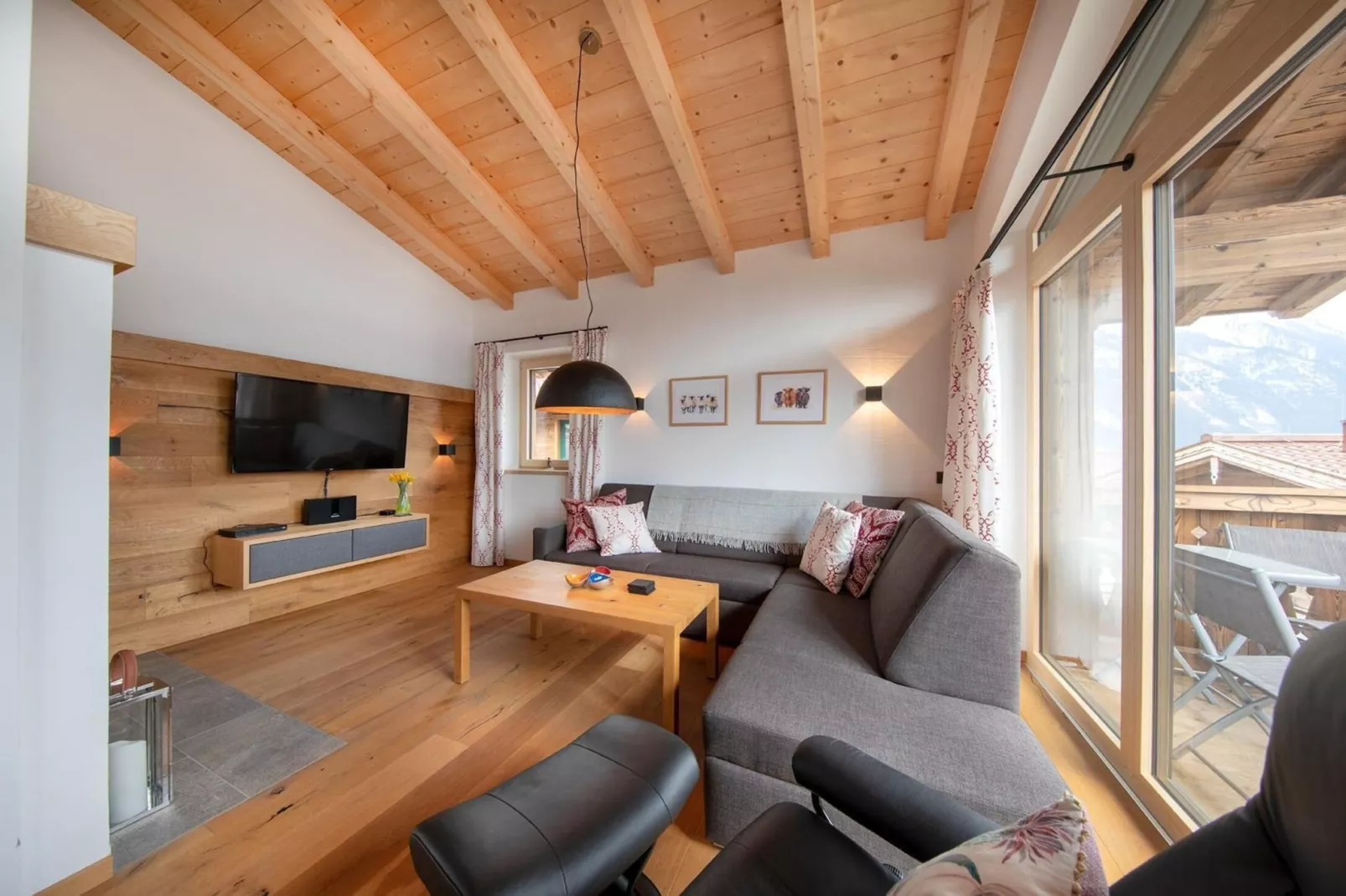 Nationalpark Chalet Rötspitze-Living room