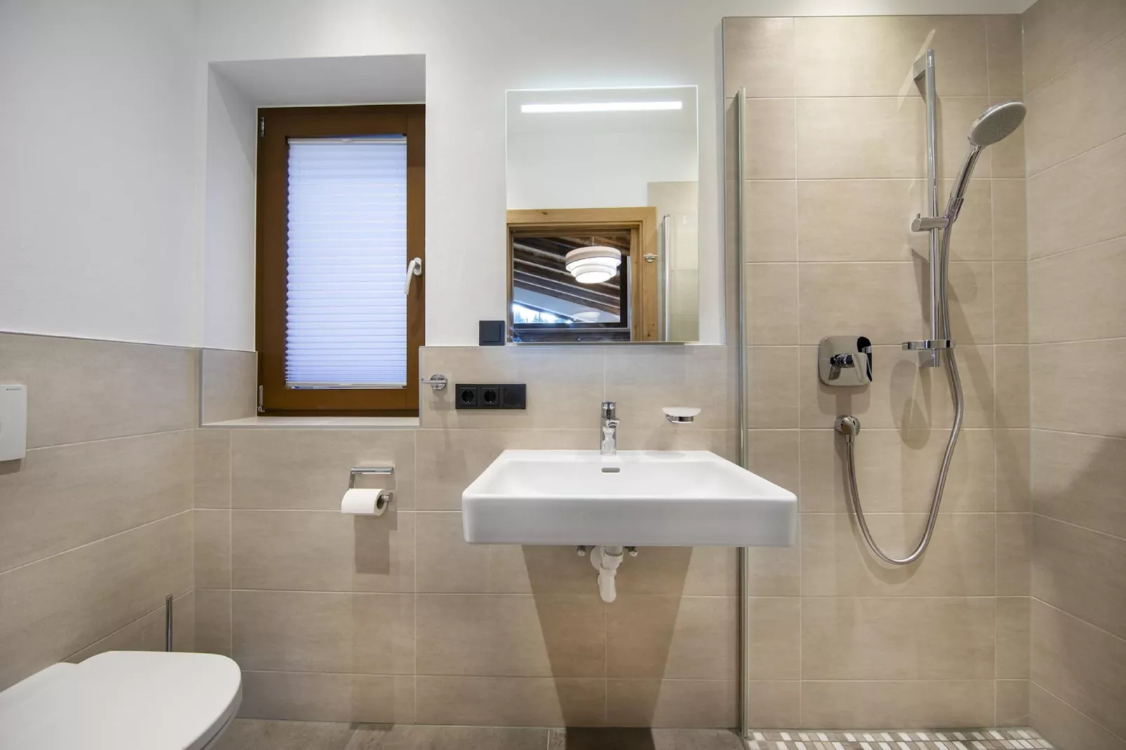 Nationalpark Chalet Bachmayrspitze-Bathroom