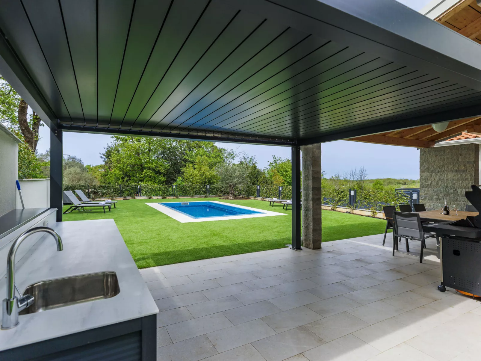 Villa Zoia-Outside