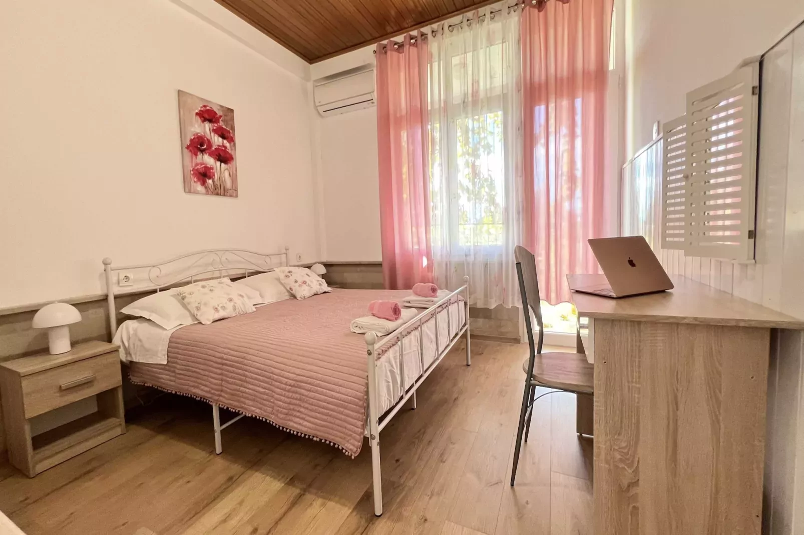 Apartmani Vela Makarska - Two Bedroom Apartment With Balcony-Bedroom