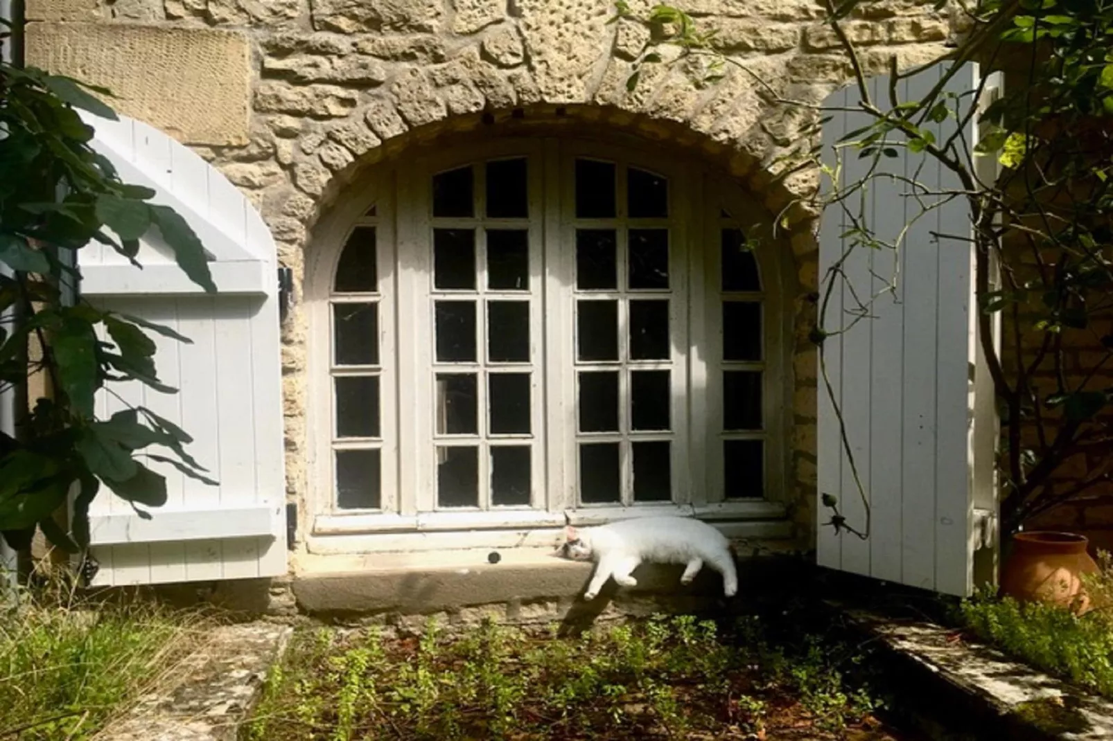 La Vieille Ferme-Empfangshalle