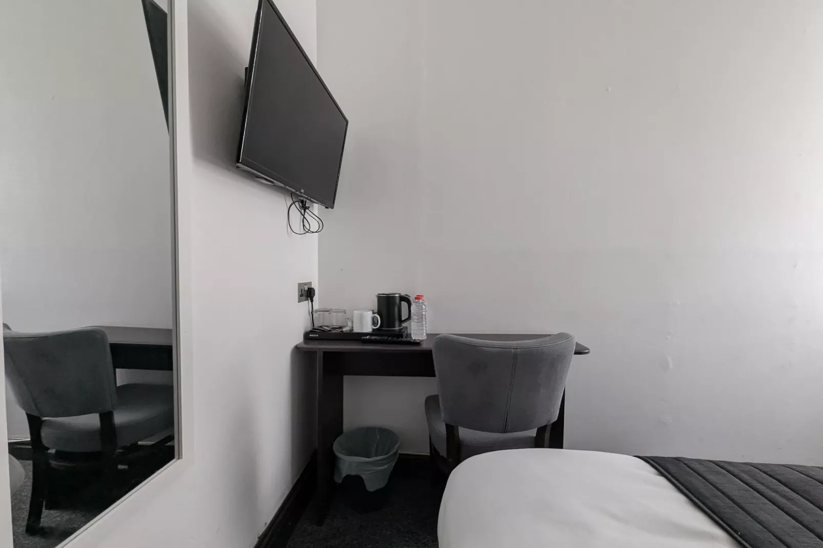 Firs Sta Single-Bedroom