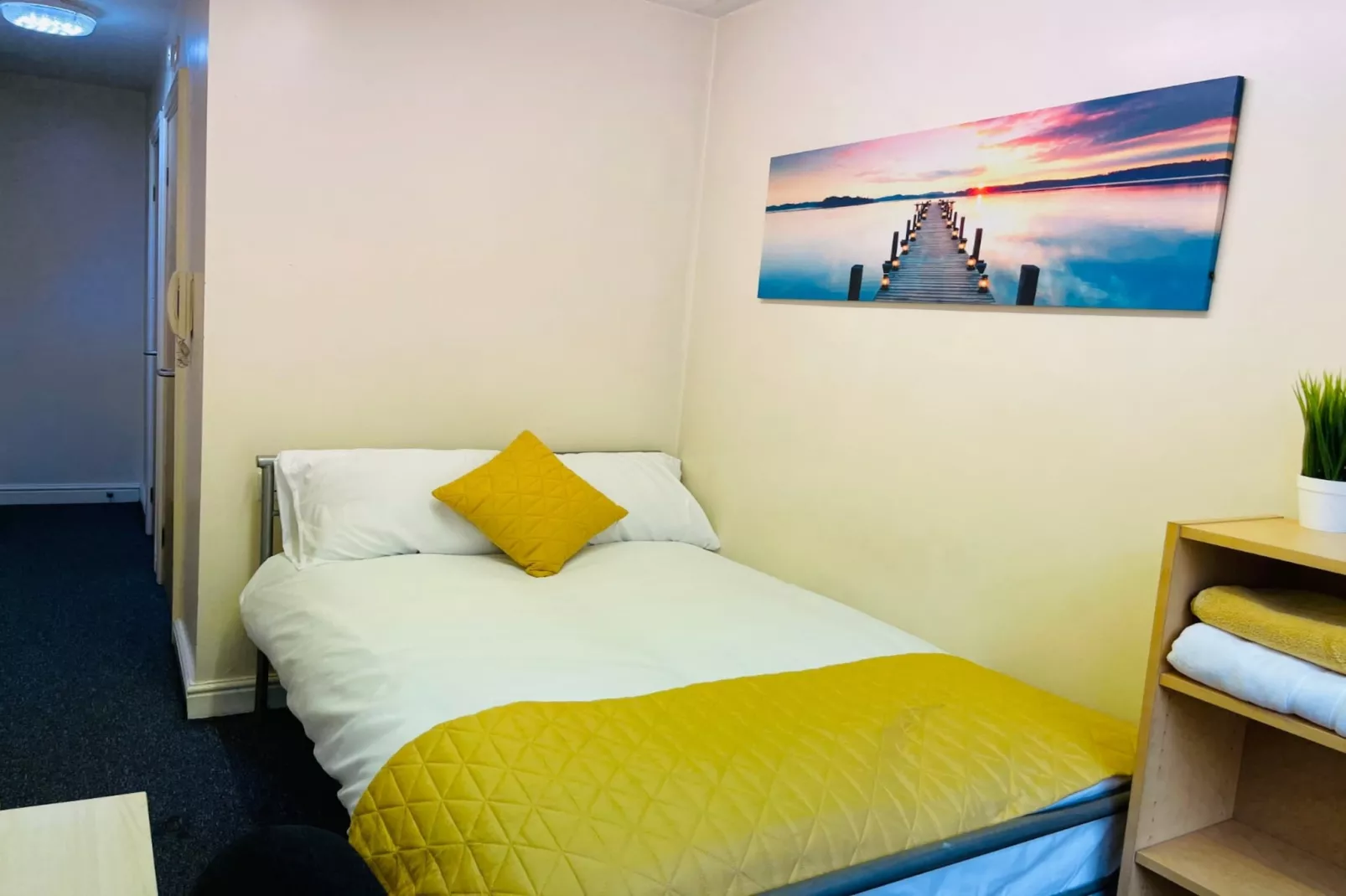 Sangha House Sta Single-Bedroom