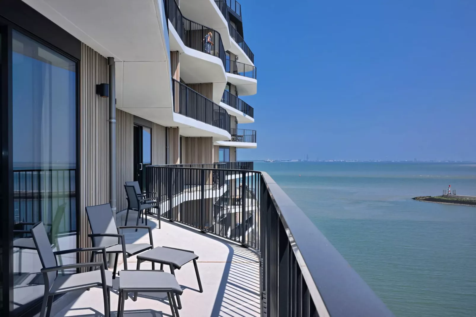 Breskens Apartments & Penthouses 14-Exterior summer