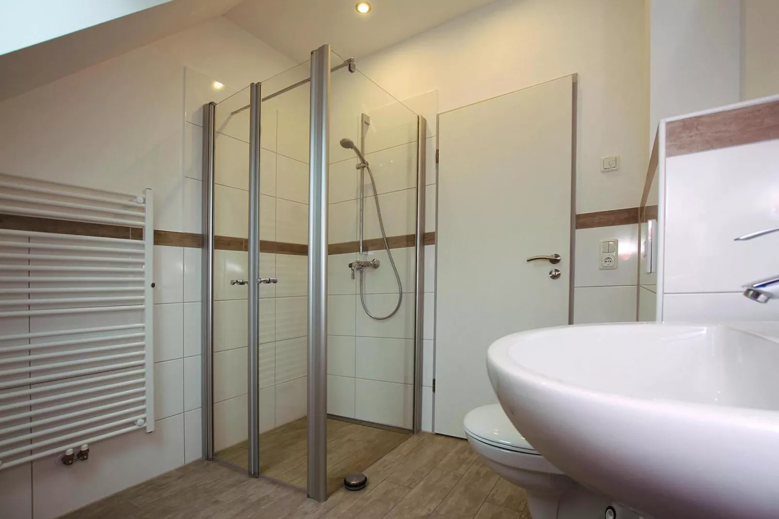 Apartment Hafenflair / Haus 3 OG-Wohnung 11 4 Personen-Bathroom