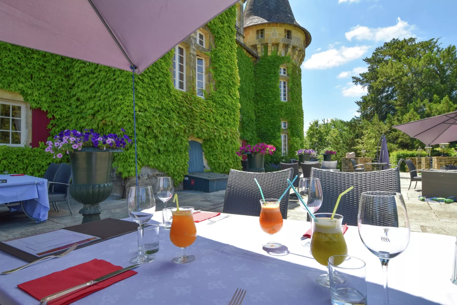 Le Pavillon-Park facilities