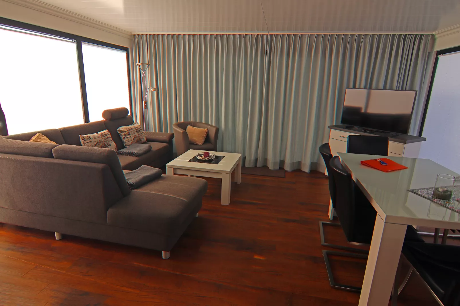 Hausboot Family & Friends LP2 / 1-2 Personen-Living room