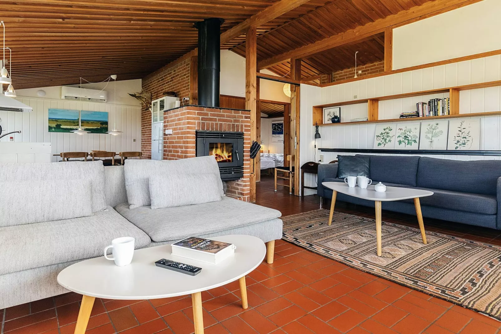 3 room,w/seaview,Premium-Indoor