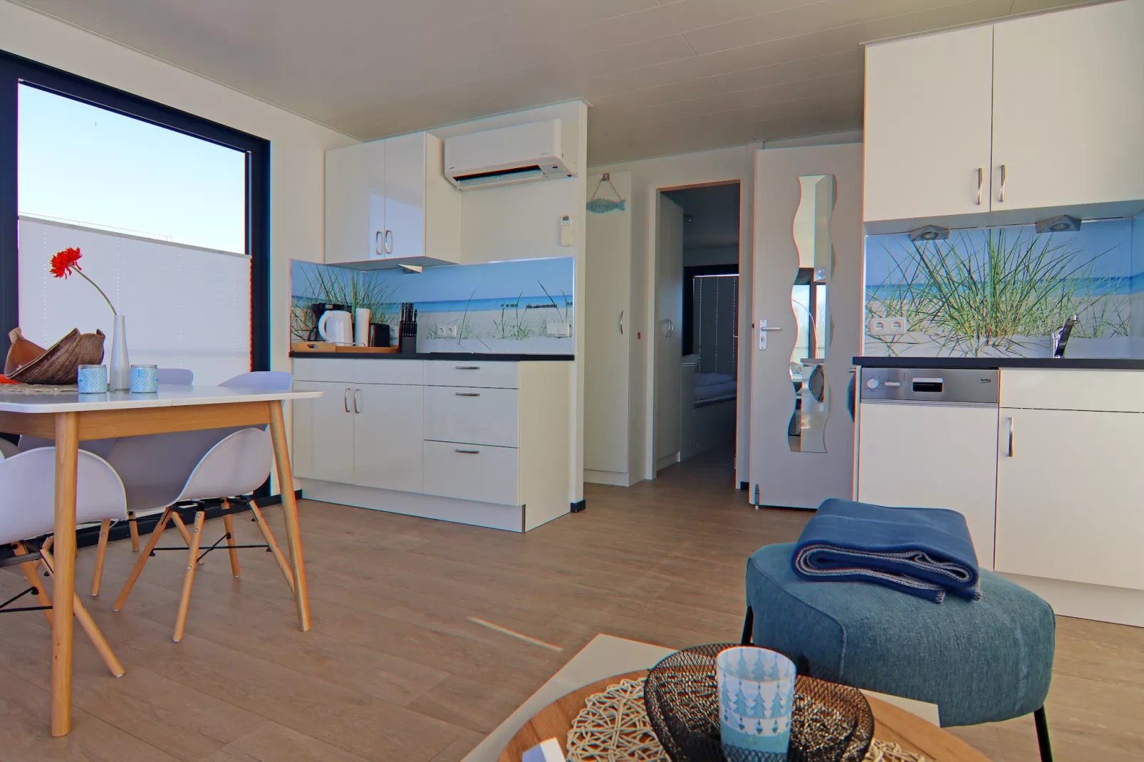 Hausboot Family & Friends LP 4 / 1-2 Personen-Dining room