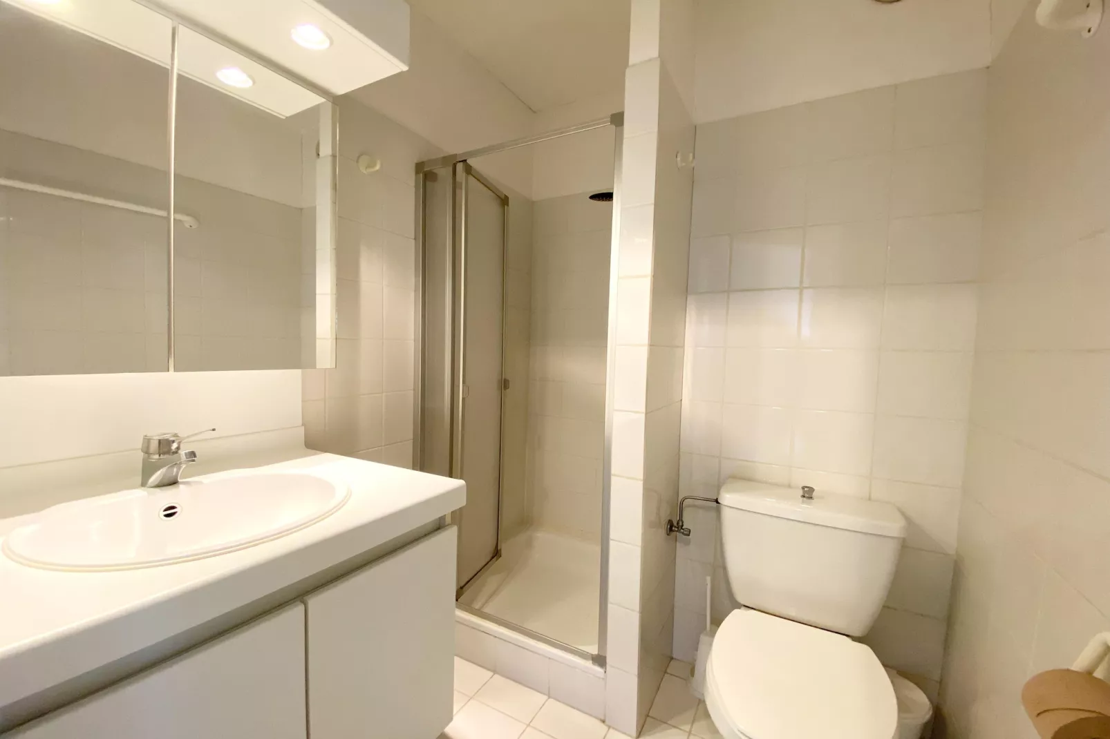 DEN OEVER VI 0702PK-Bathroom