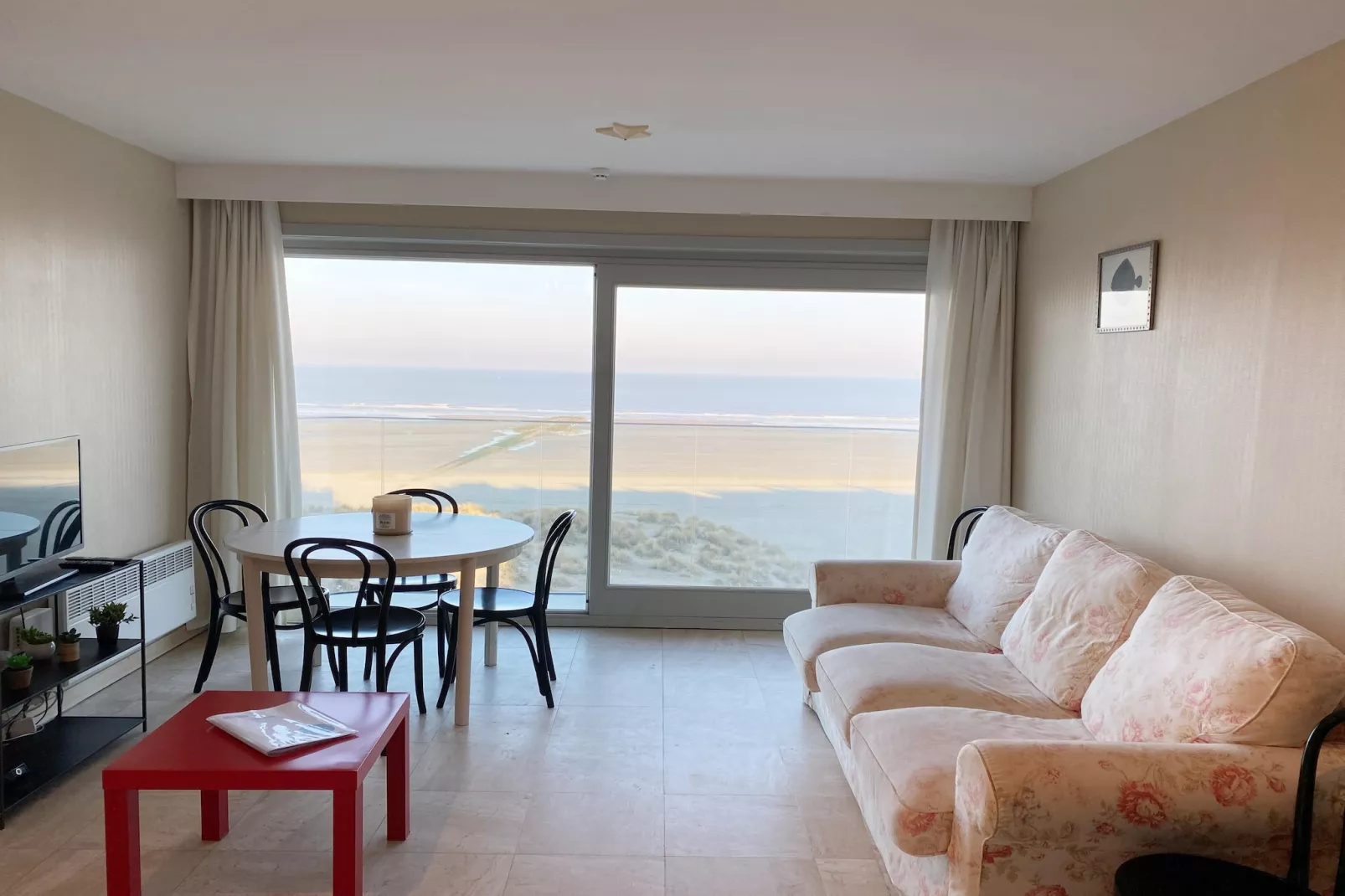 SEAWIND 502-Living room