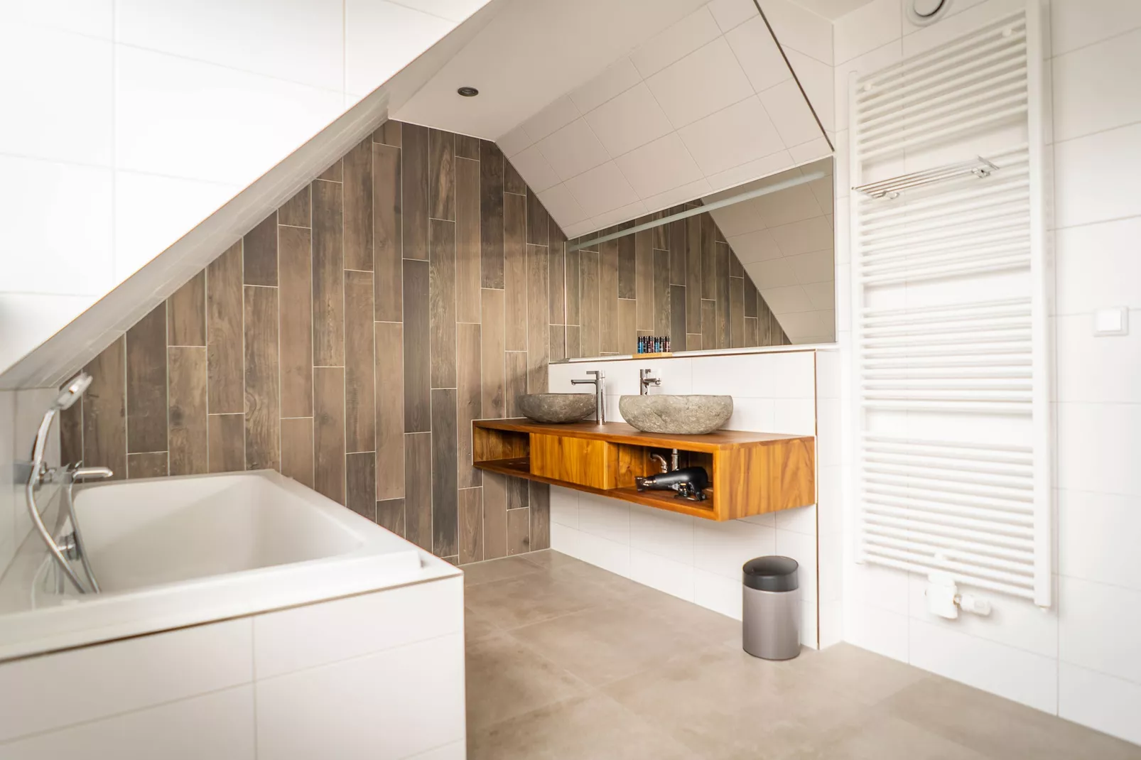Hodshonstraat B-12-Badezimmer