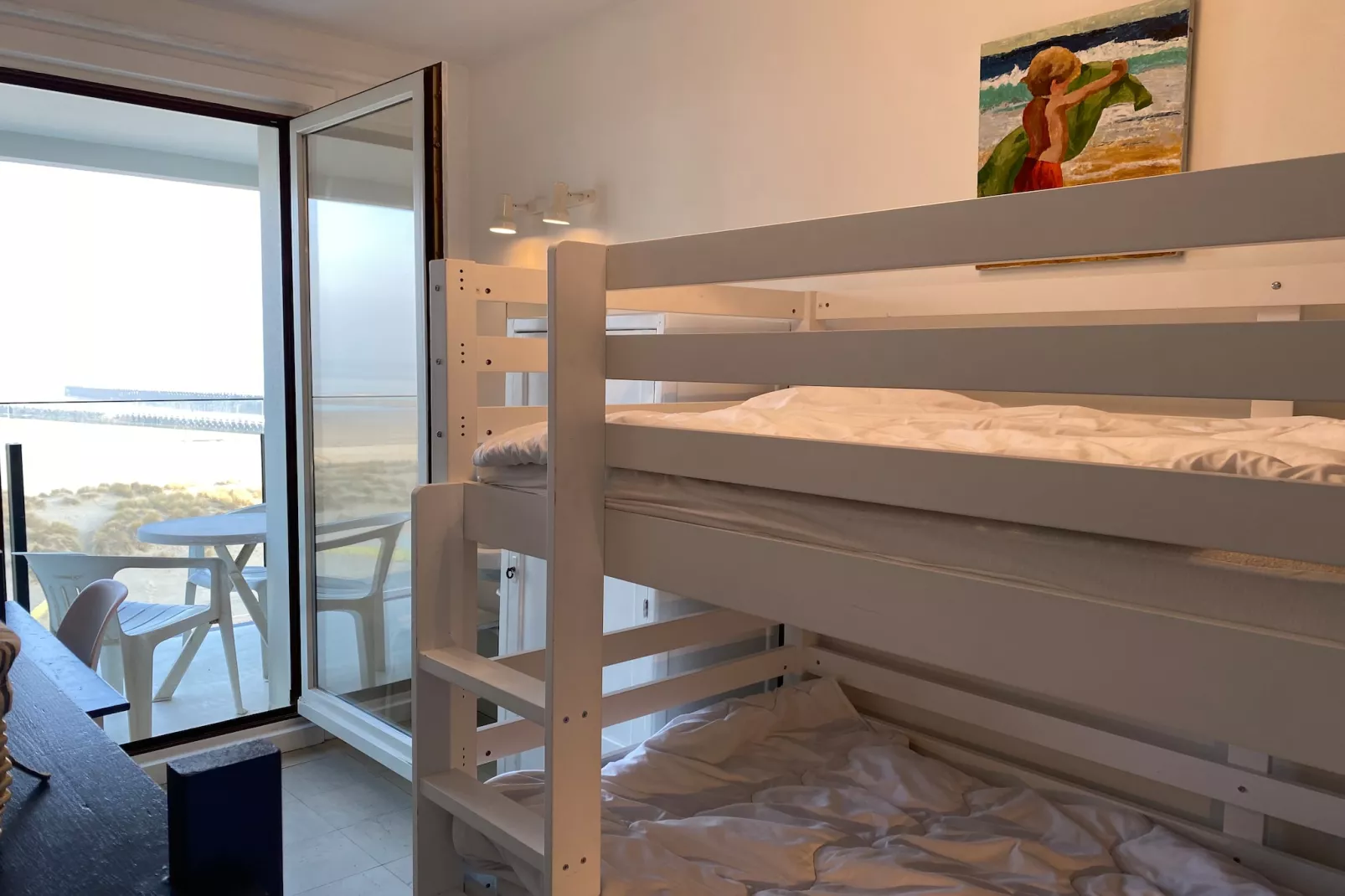 MERCATOR 0502PK-Bedroom