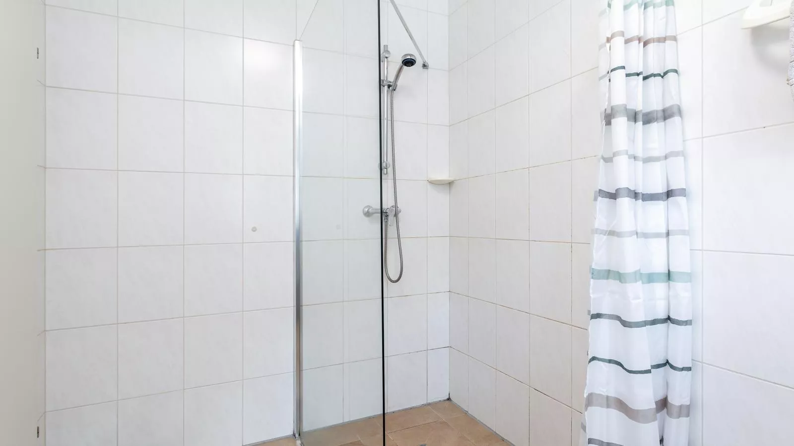 Haus Oliver 2-Bathroom