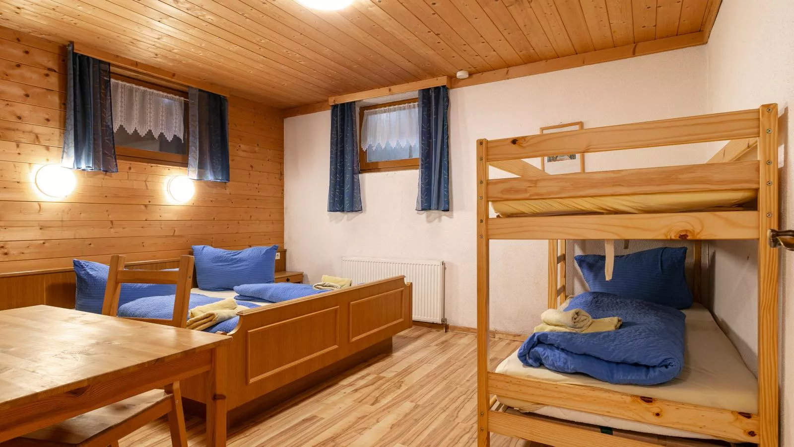 Haus Joachim-Bedroom