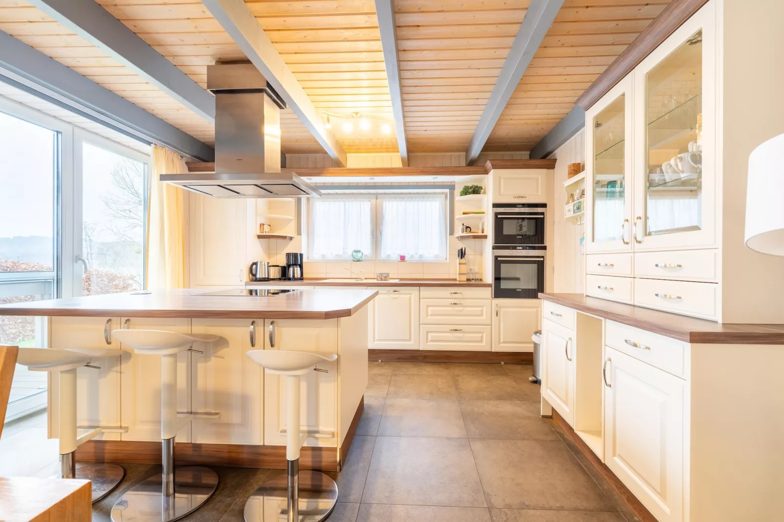 Schwan 290-Kitchen