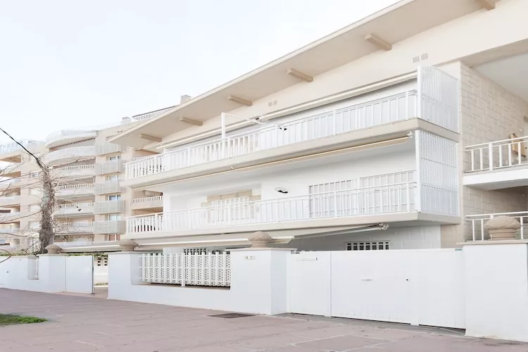 Tallarol-Exterior summer