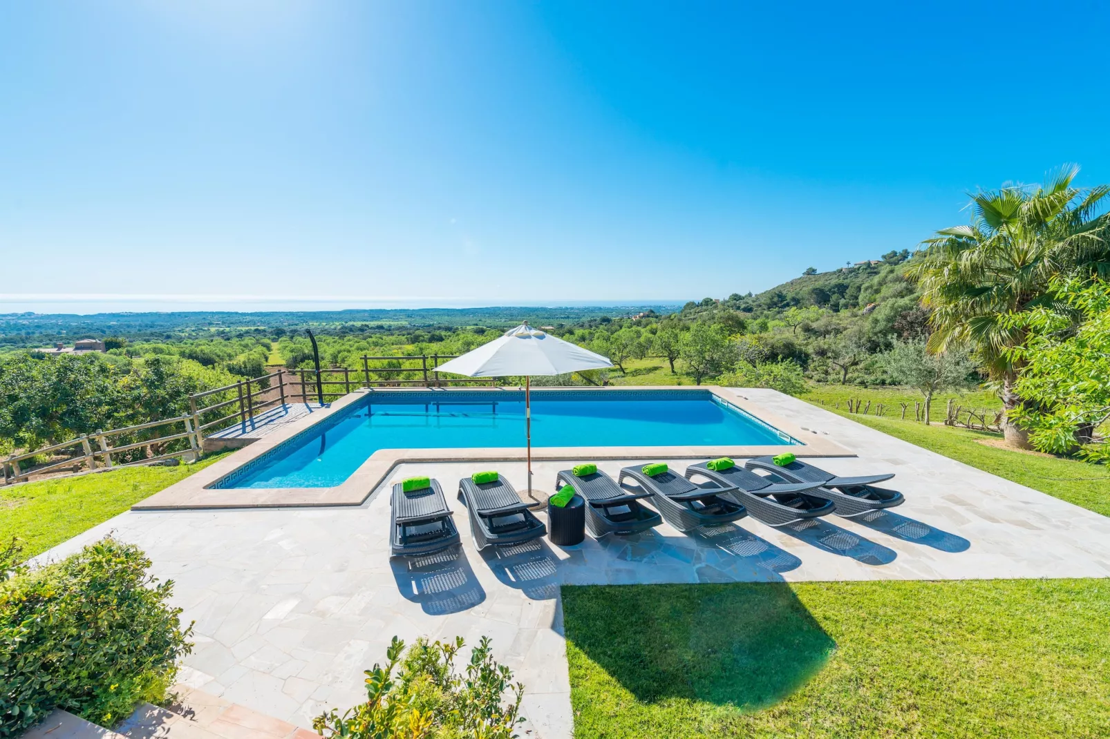 Sa Roca Blanca-Pool