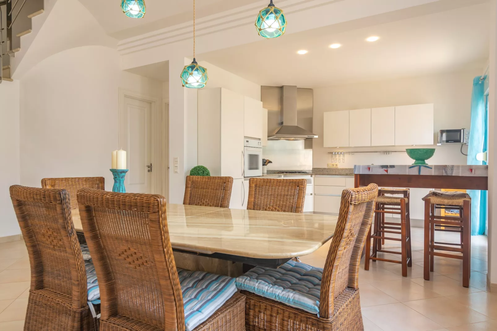 Espaiosa-Dining room
