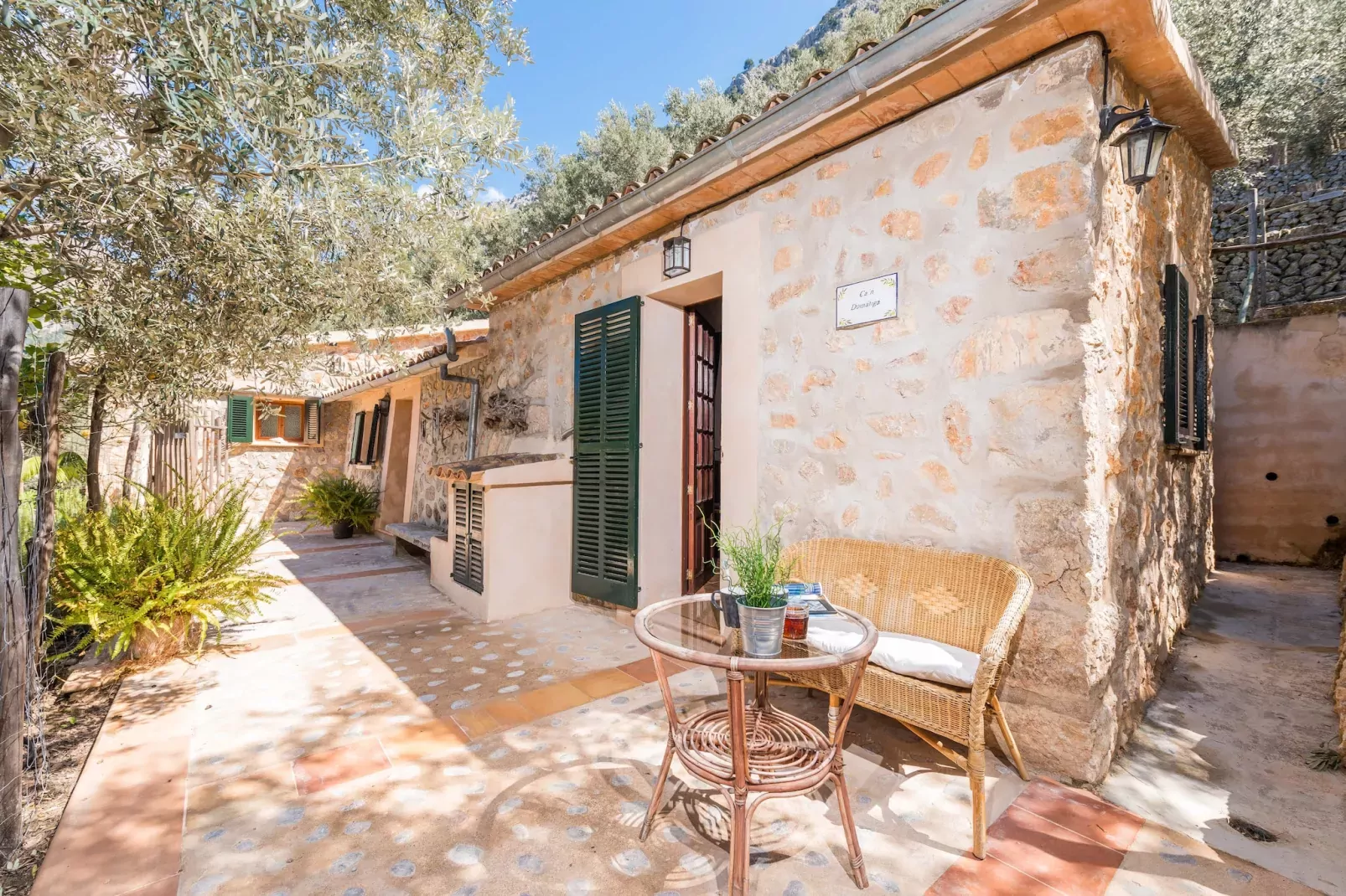 Can Mateu-Exterior summer