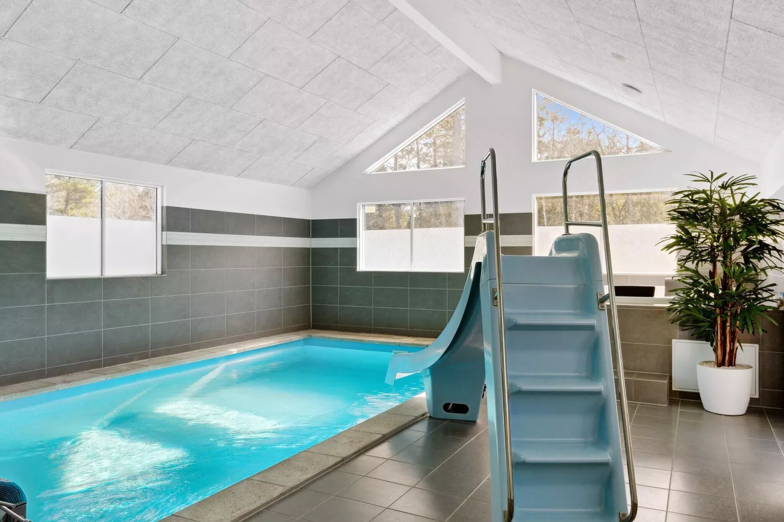 Retraite de luxe avec piscine -- By Traum Ferienwohnungen-Piscine