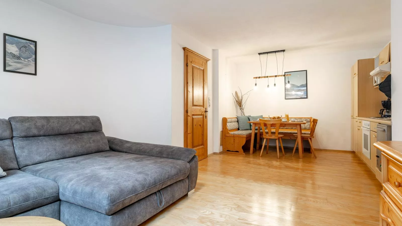 Apart An der Ache-Living room
