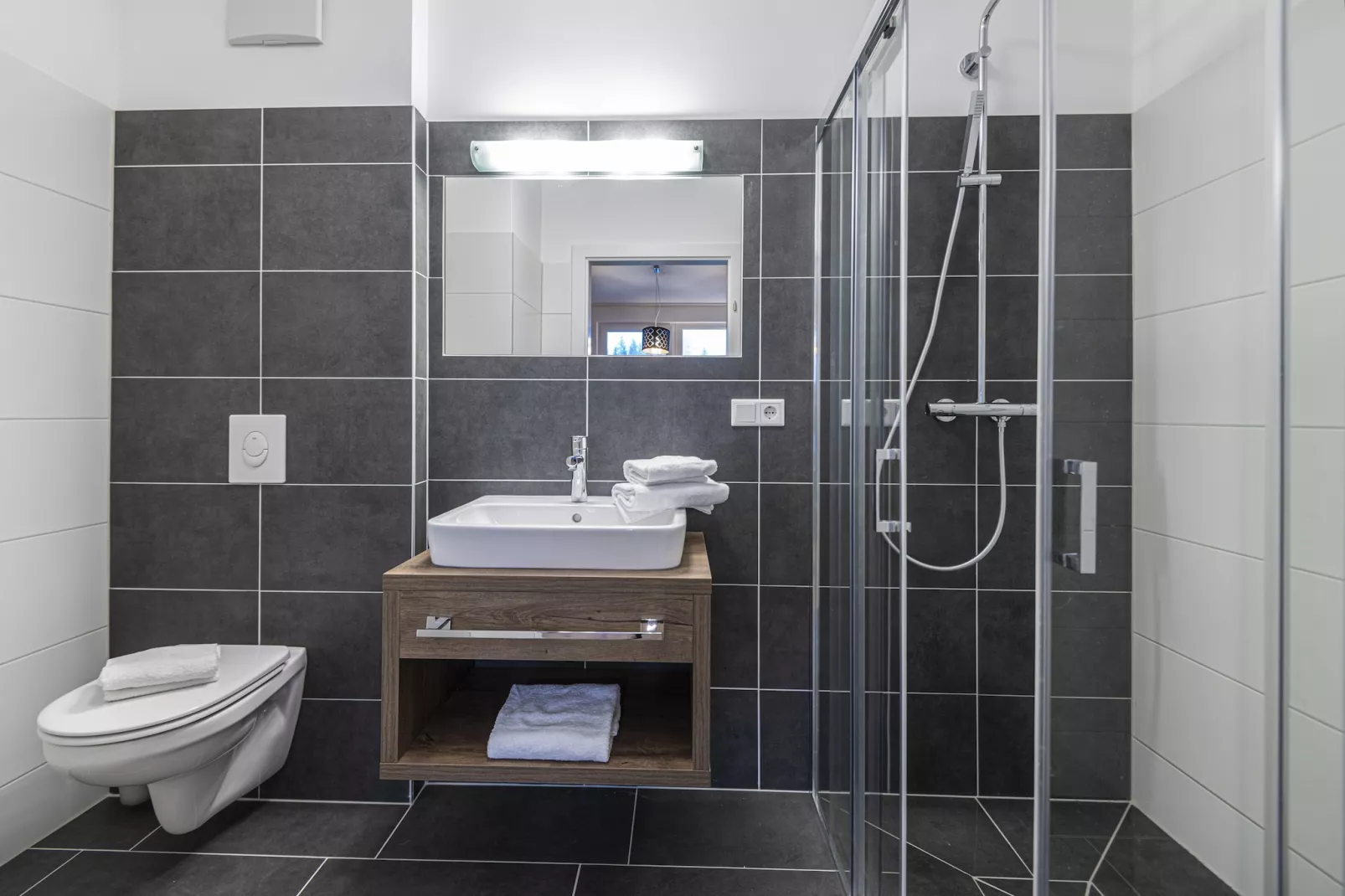 HB3CP Haus Bergblick-Bathroom