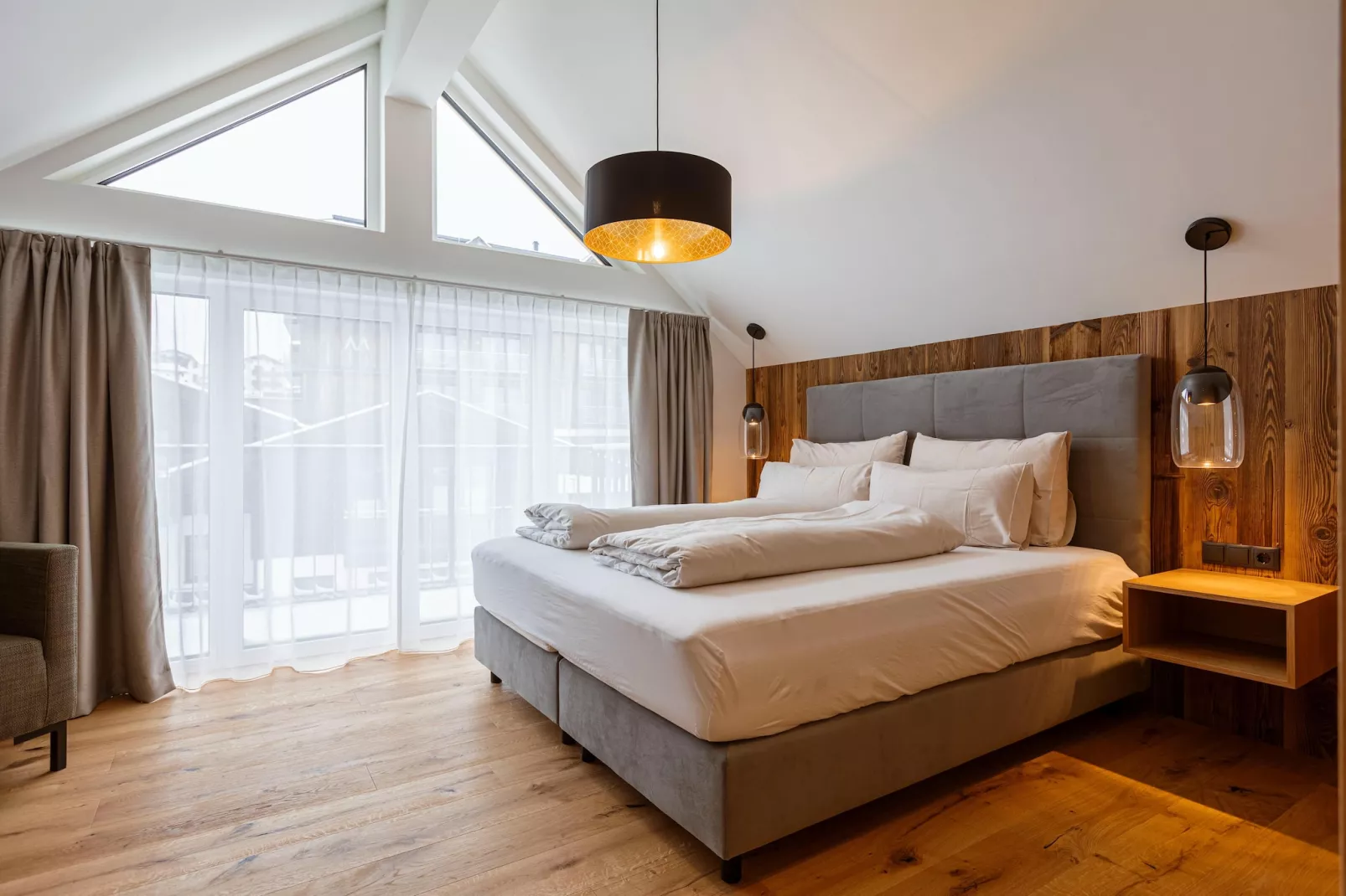 Fiss Suites 14-Bedroom