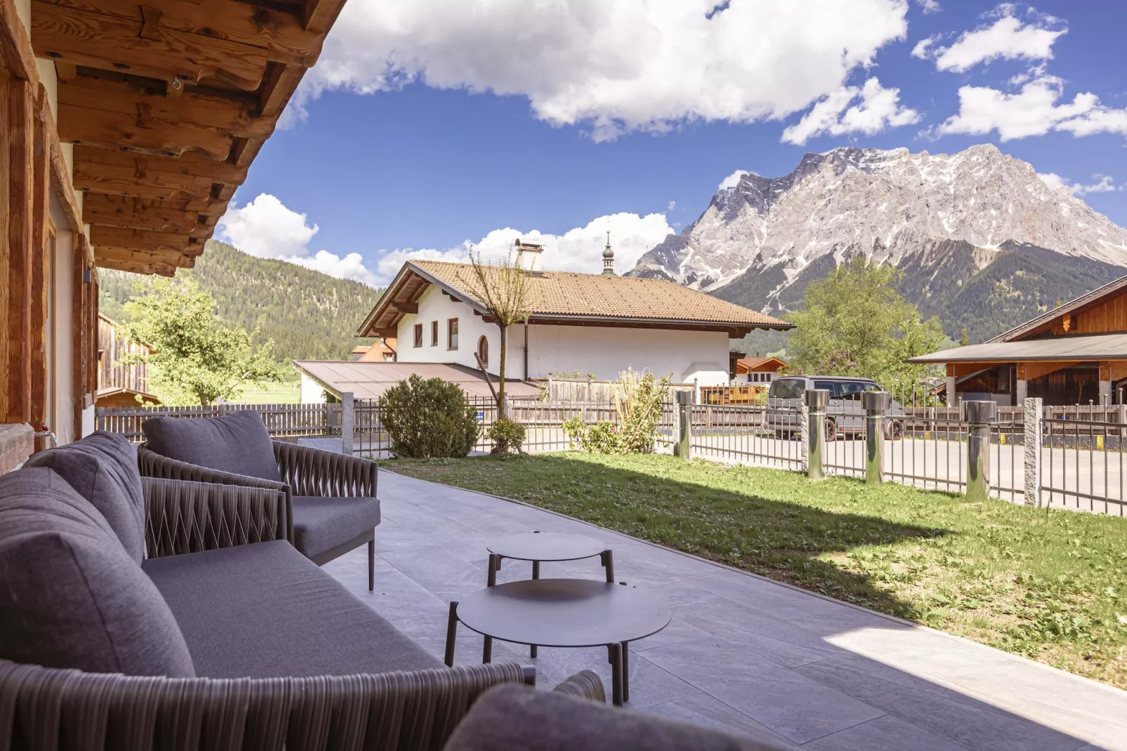 Zugspitz Suites Lermoos 6-View summer