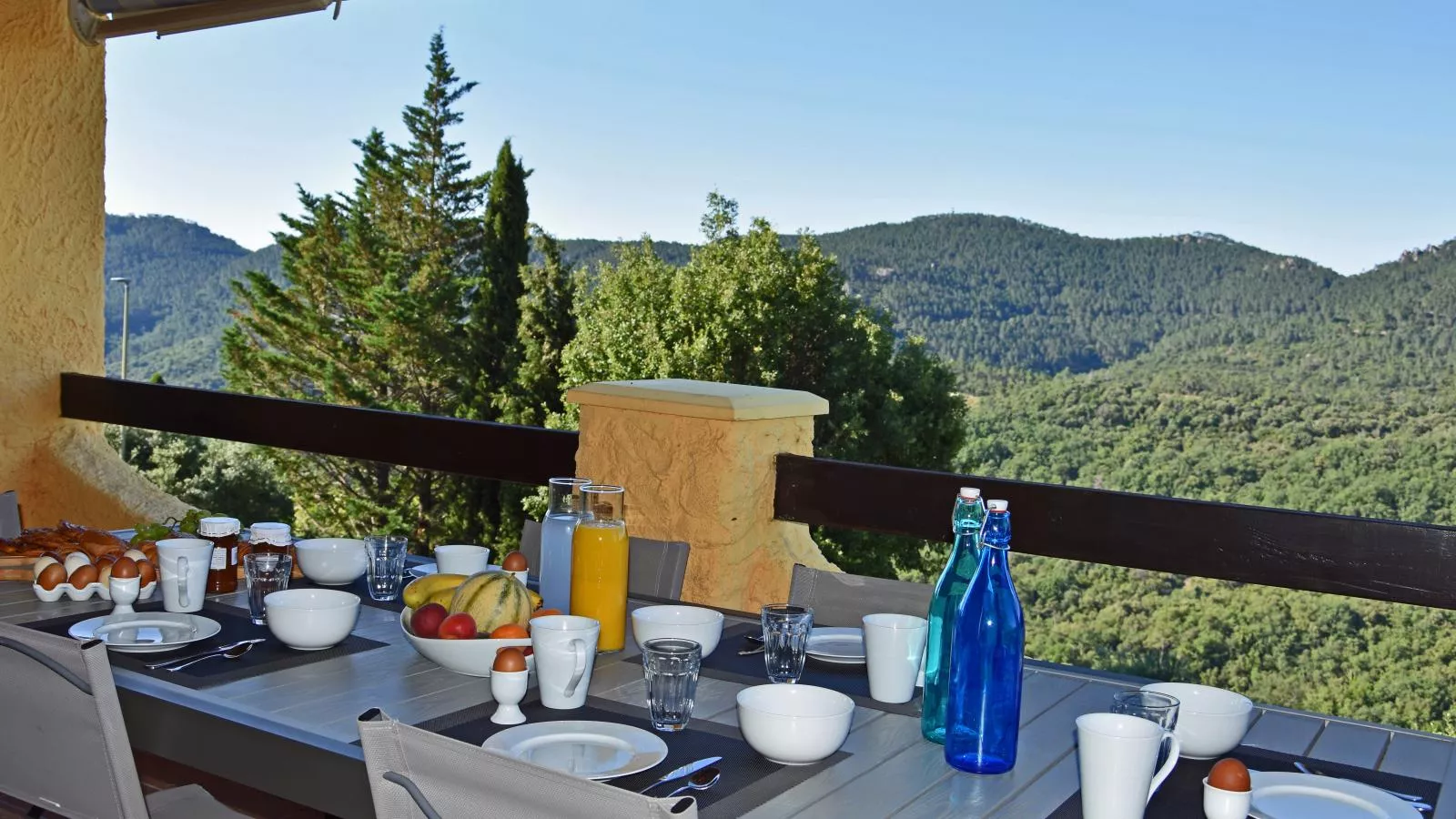 Le Rayol-Aussicht Sommer