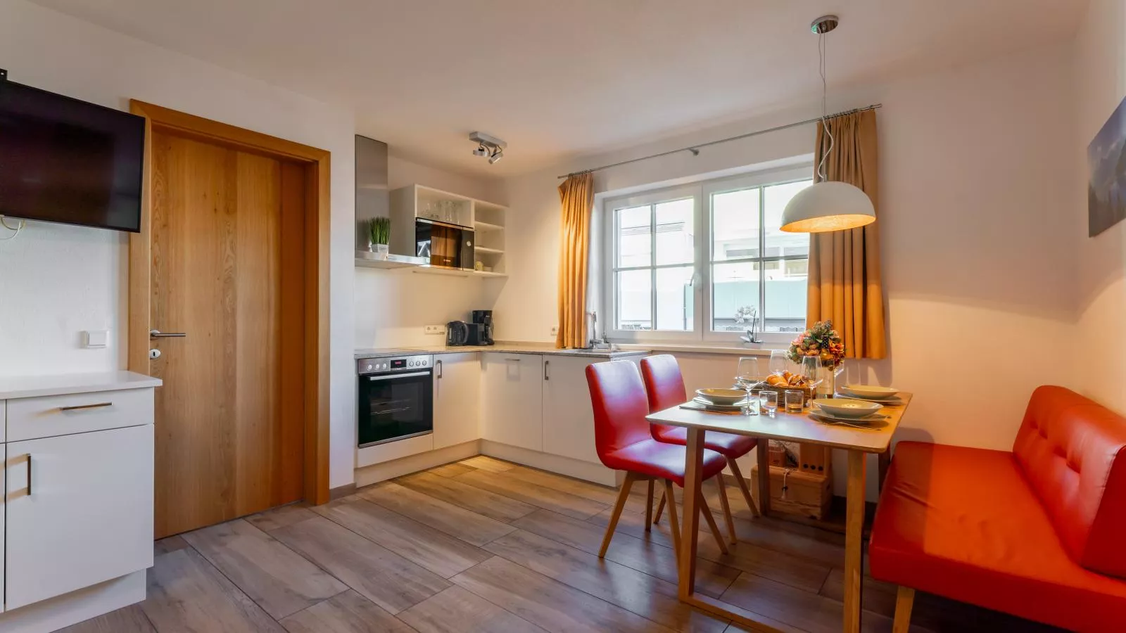 Tauern Suites Mitterwirt TOP 315-Dining room