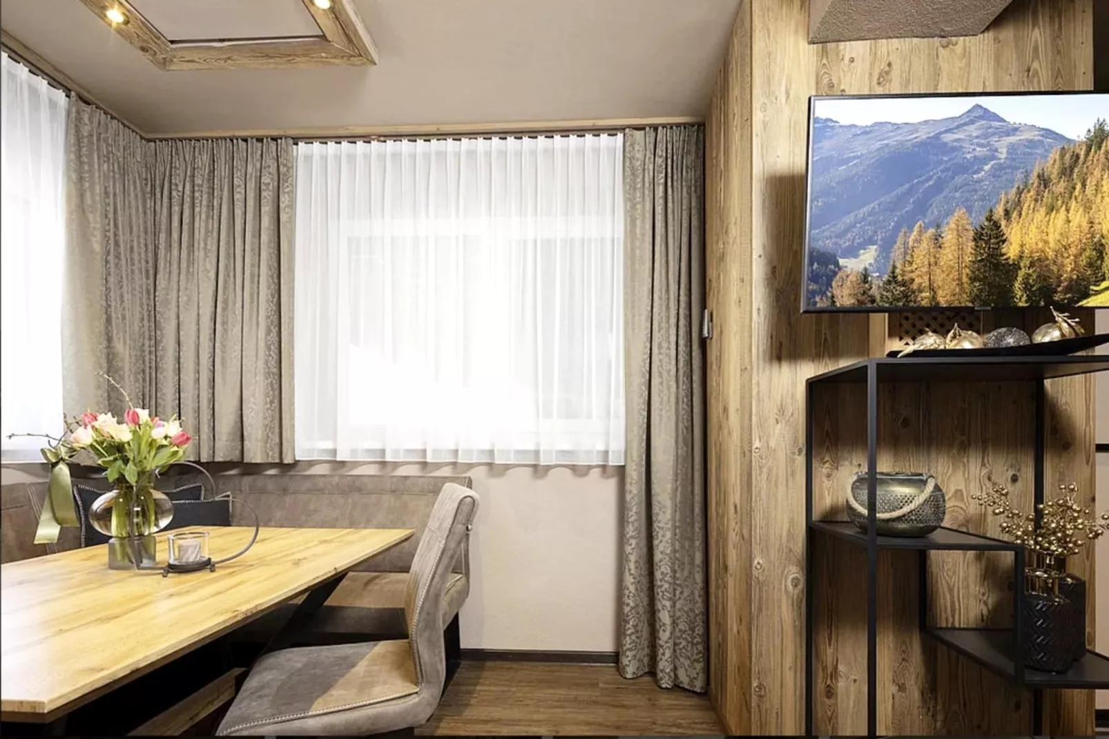 Apart Bogner-Dining room