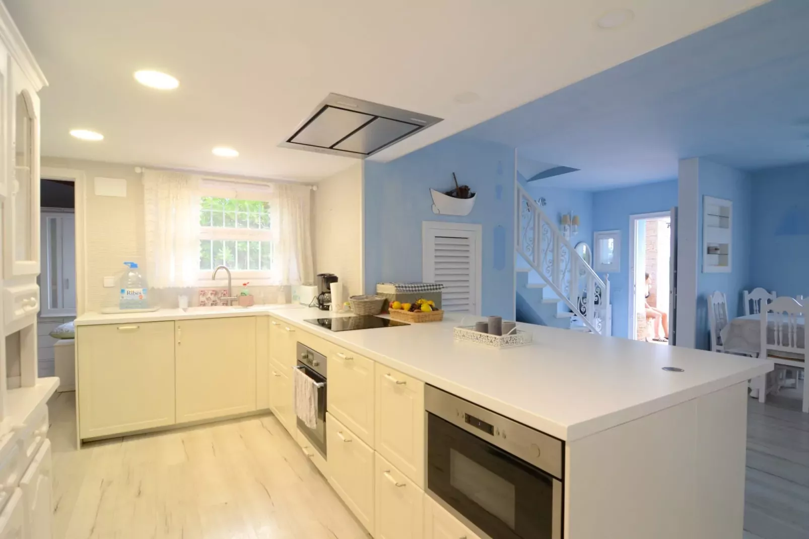VILLA PEPITA BLUE-Kitchen