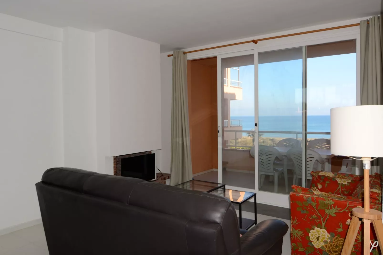 GOLF MAR II B 1-4-Living room