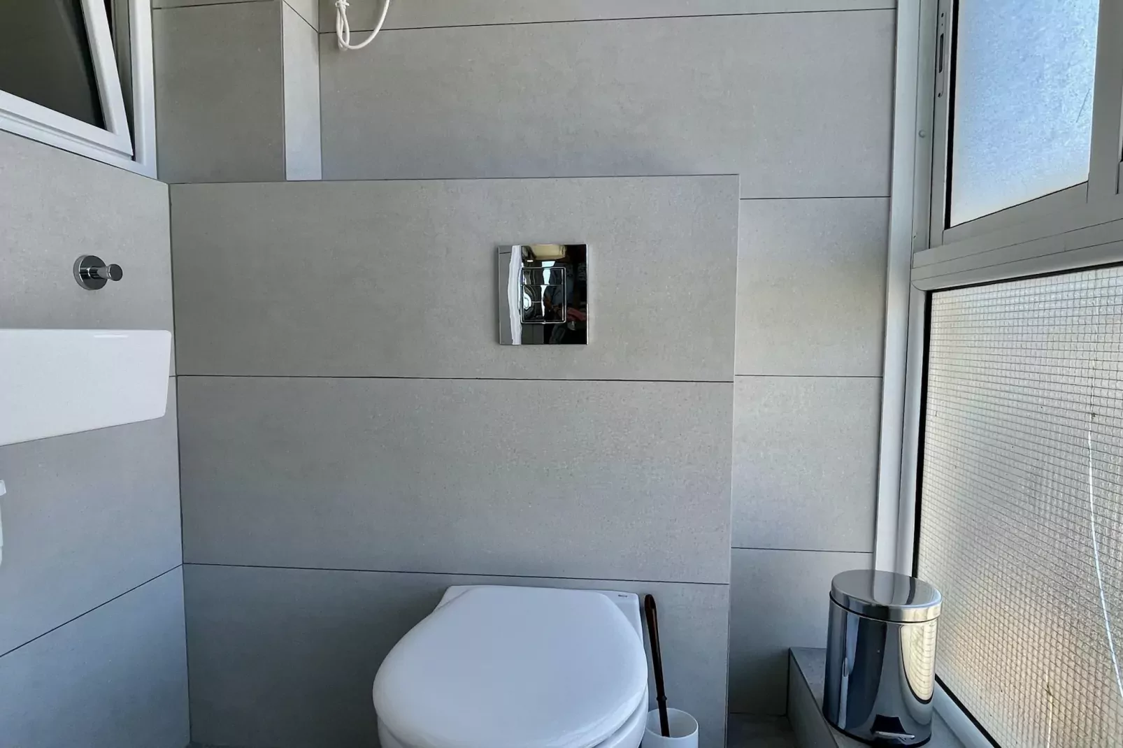 CAP CASTELL 8-A-Bathroom