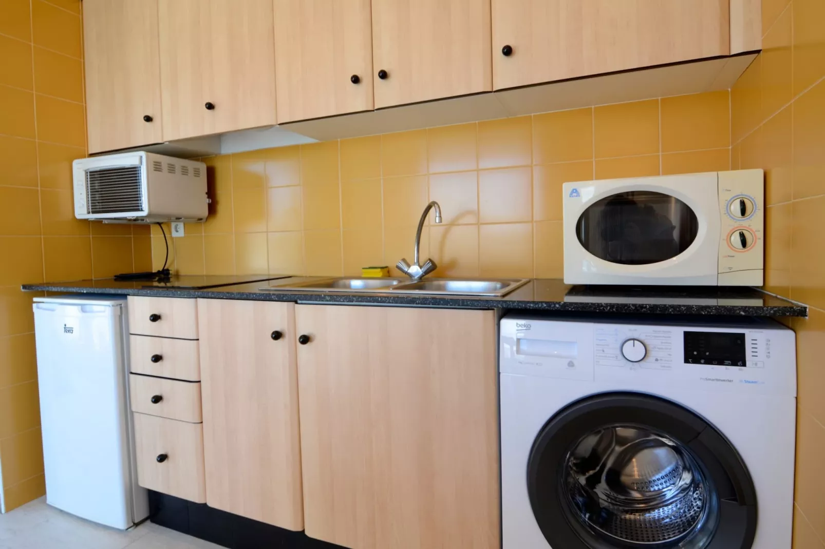 TREPUTXELL 1-1-Kitchen