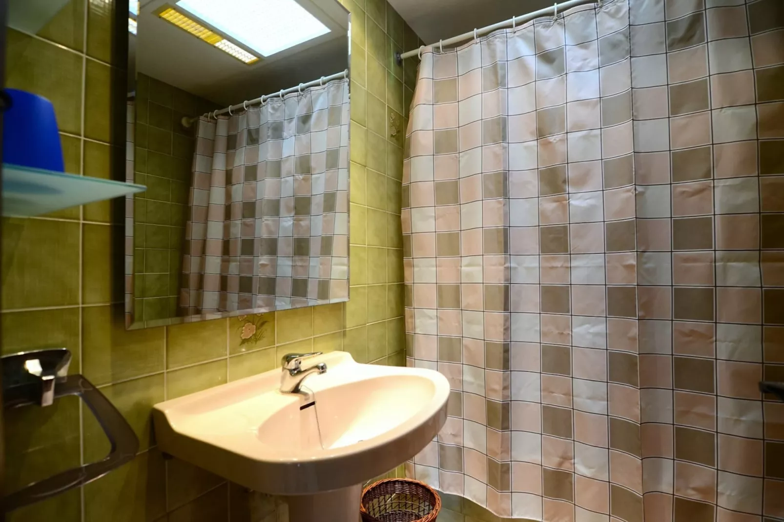 ERMITA  91-Badezimmer
