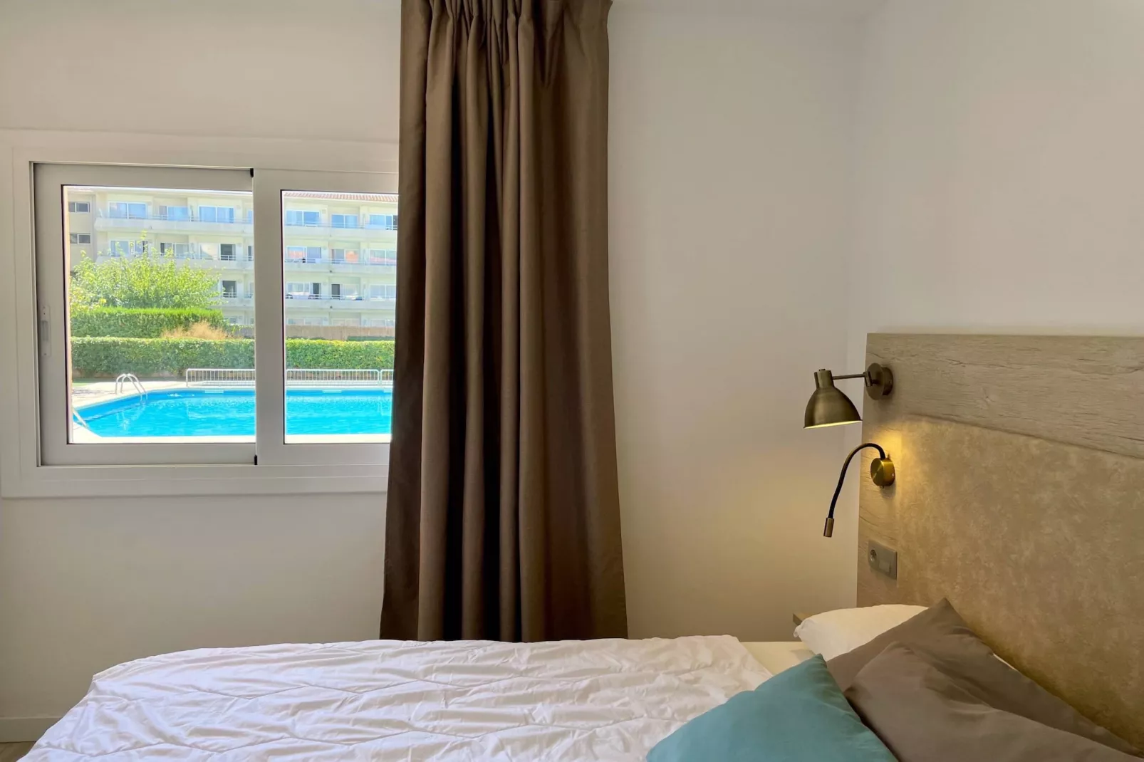 FESTASTAR 103-Bedroom