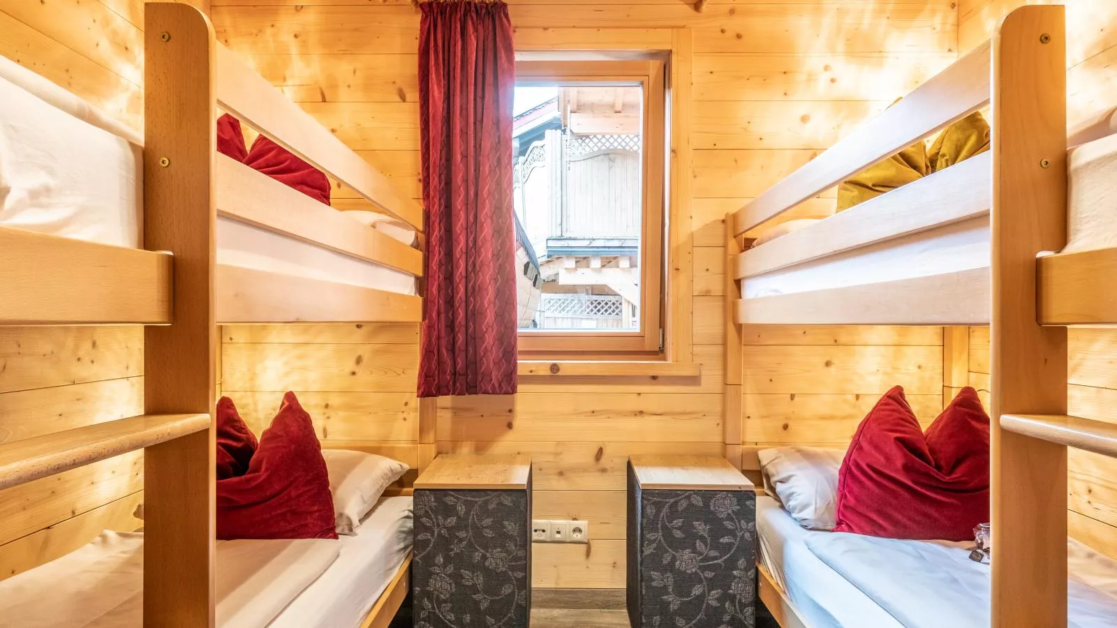 Luxury Lodge Kaprun Ost B-Bedroom