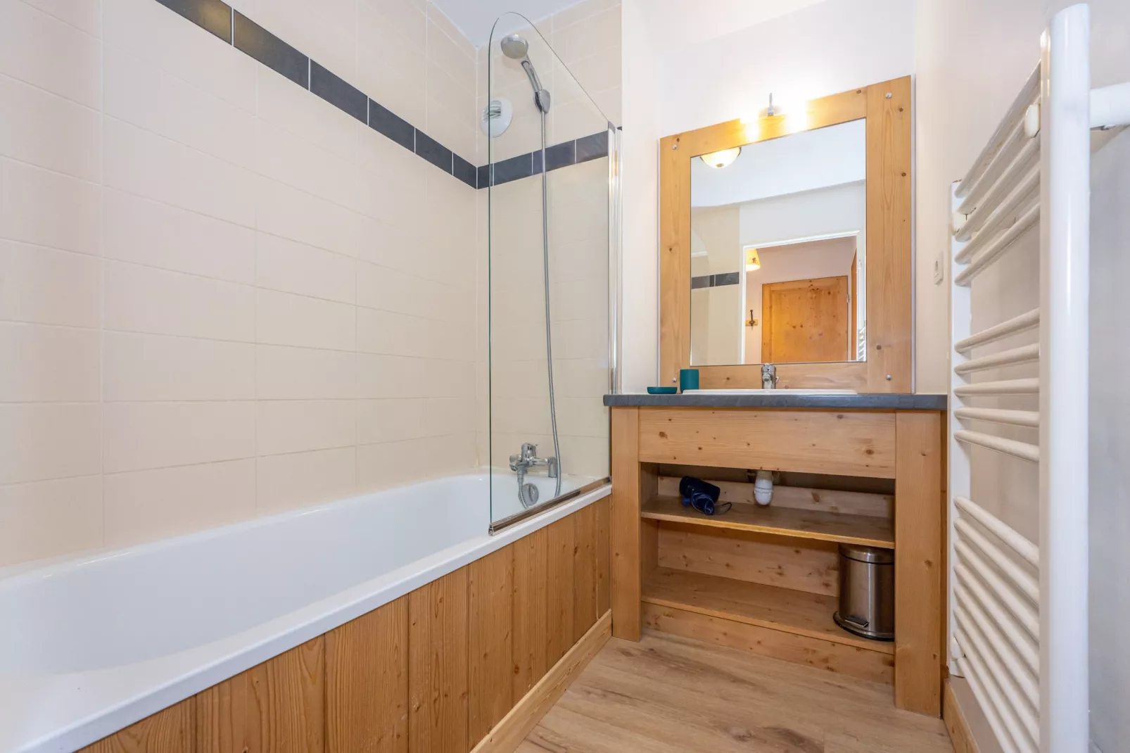 T. Bergerie A N°105 - 2P6C-Bathroom
